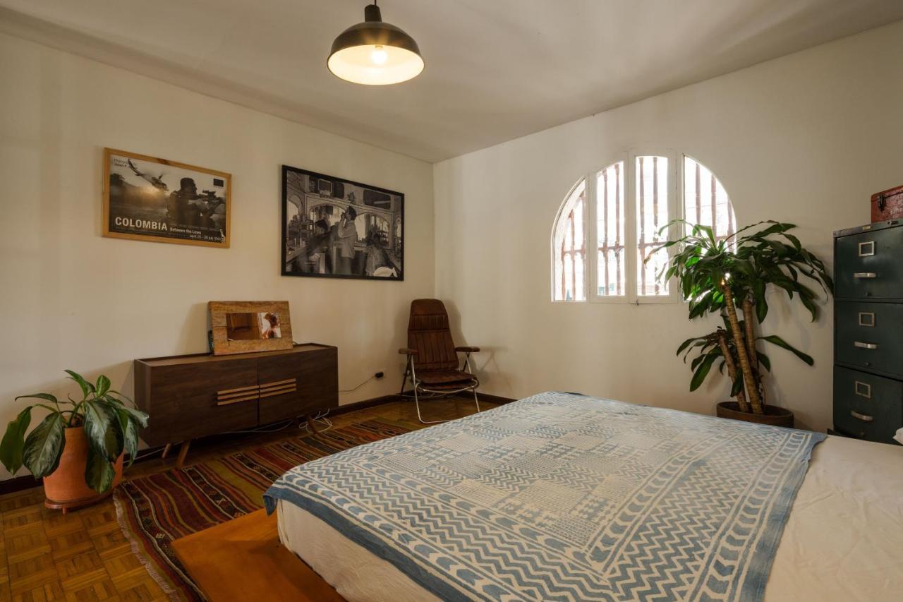 Colonial In Laureles Lodge Medellín
